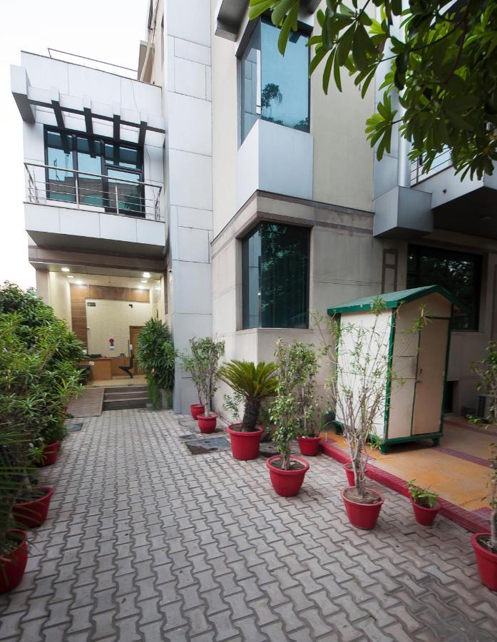 Imperial Apartments Huda City Gurgaon Exterior photo