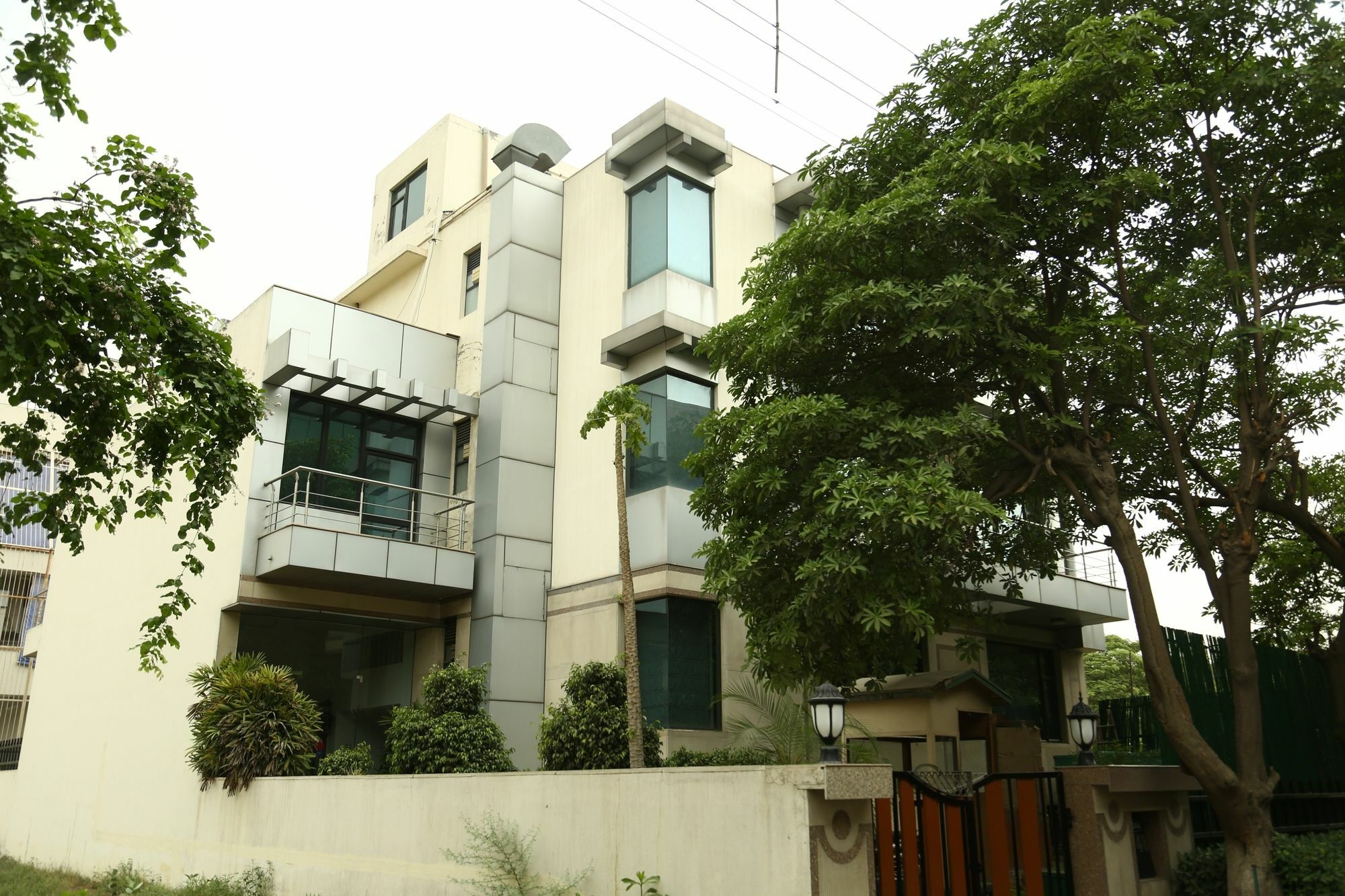 Imperial Apartments Huda City Gurgaon Exterior photo